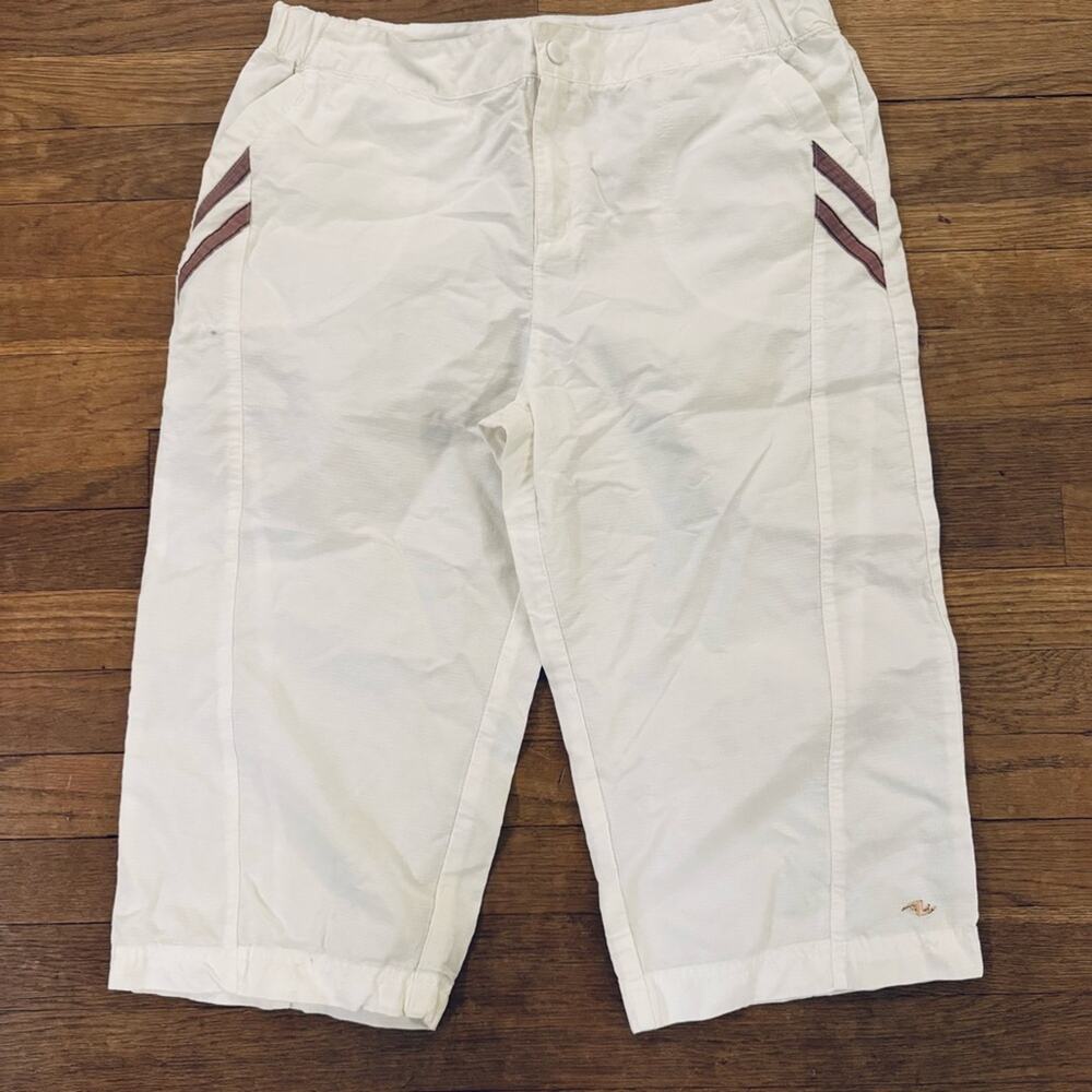 Athletic Works white lightweight capri button front athletic shorts size L b39